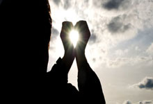 JN江南体育官方网站：英超即將與耐克結束25年合作關系！2025-26賽季起使用彪馬制比賽用球！.